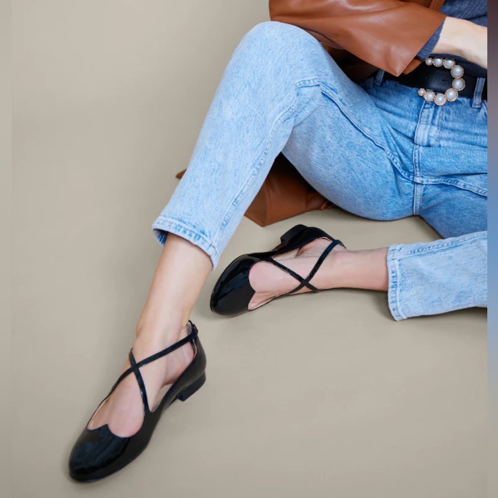 Camilla Elphick Lover Black Patent Flats Shoes. Size 39.